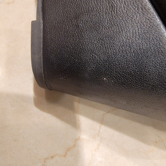 Kenneth Cole Ellis Almond Toe Wedge Pump Black 7 - Picture 14 of 16